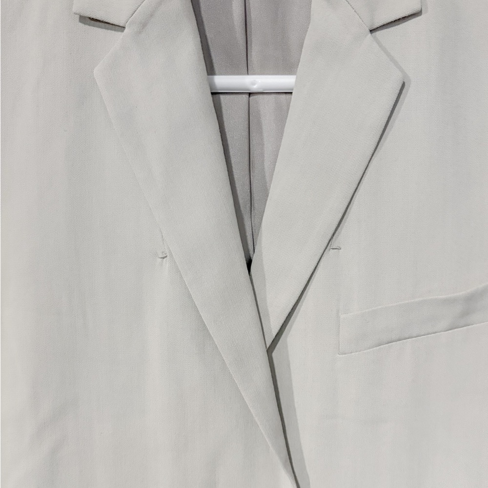 Vince Soft Blazer in Horchata - Picture 5 of 8